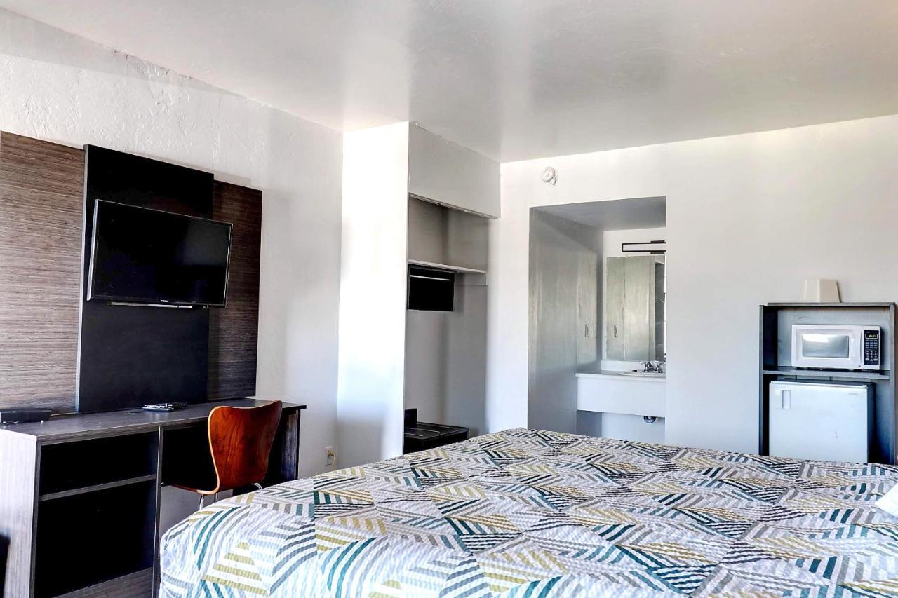 Motel 6 Tucson, Az - East Williams Center Eksteriør billede