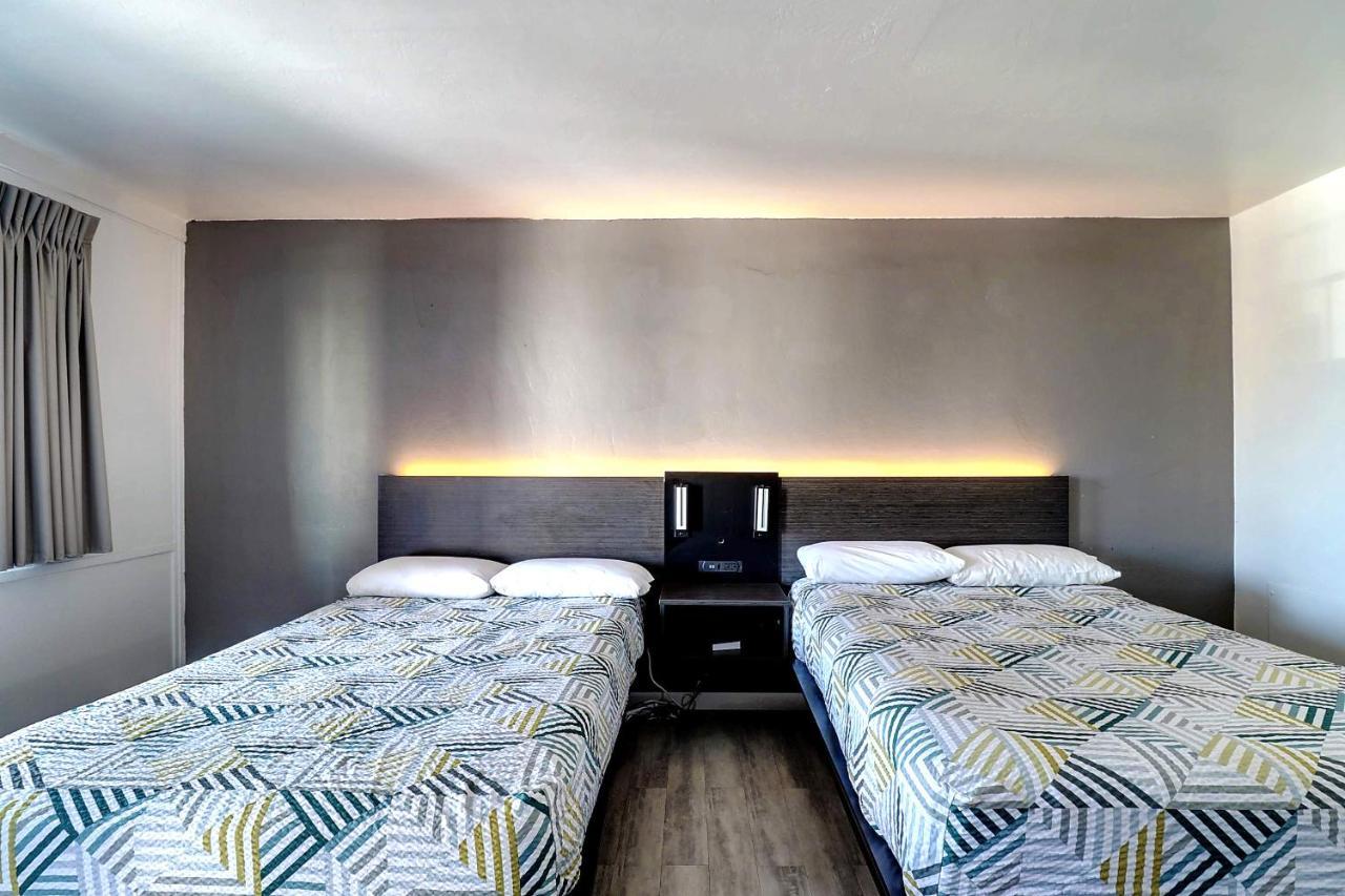 Motel 6 Tucson, Az - East Williams Center Eksteriør billede