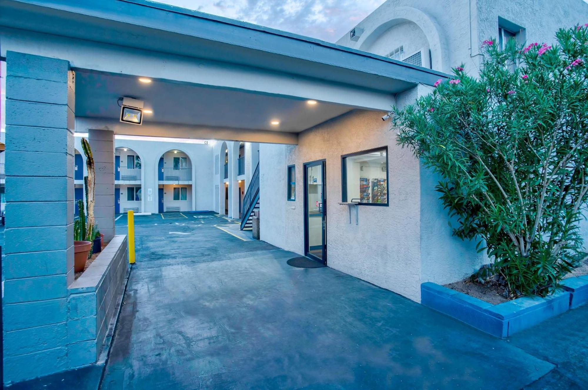 Motel 6 Tucson, Az - East Williams Center Eksteriør billede